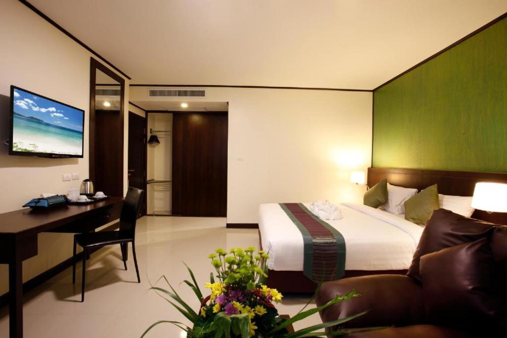 Orchid Resortel Patong Buitenkant foto