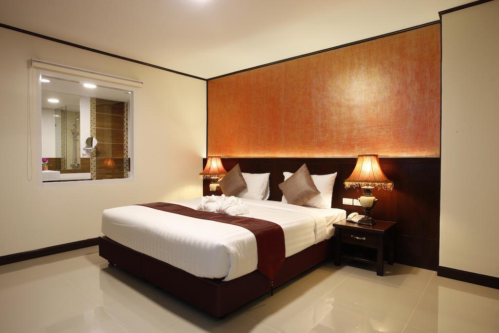 Orchid Resortel Patong Buitenkant foto