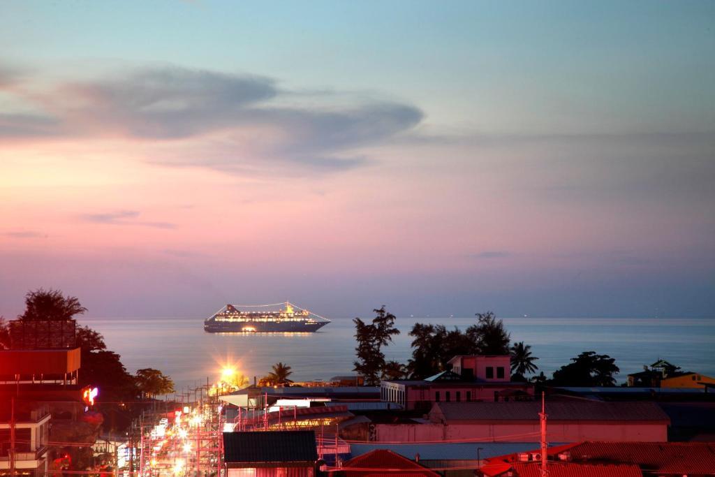 Orchid Resortel Patong Buitenkant foto